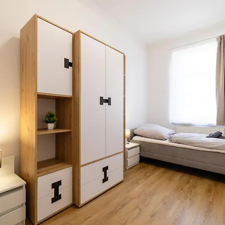 Lehastays - I 4 Einzelbetten * ライプツィヒ